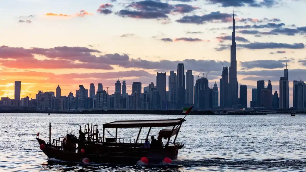 Dubai Museum; a narrative of the past alongside the historic creek